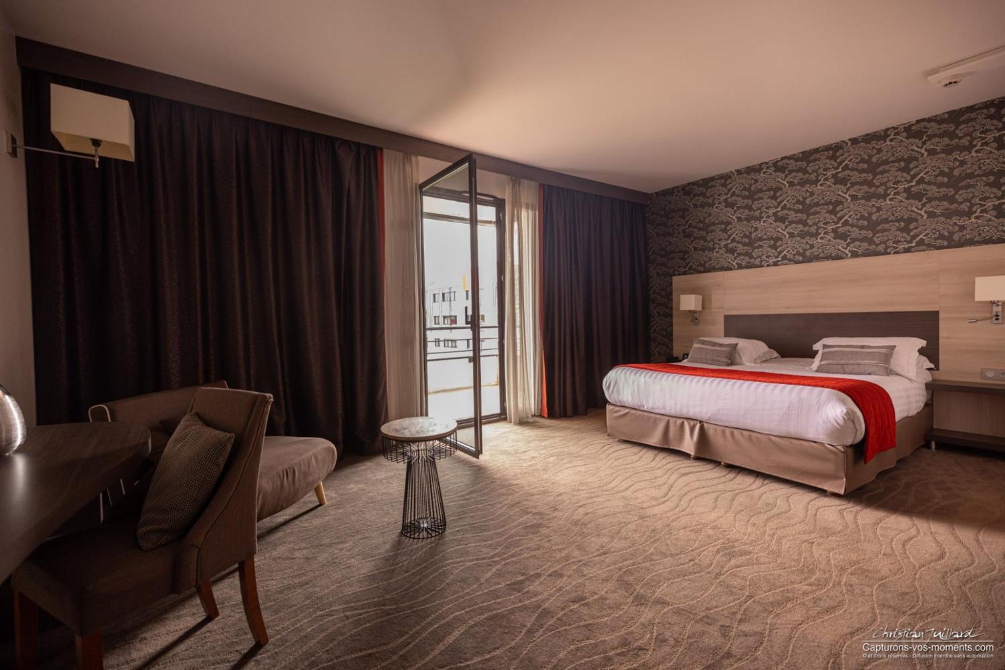 Kyriad Prestige Lyon Est - Saint Priest Eurexpo Hotel And Spa Dış mekan fotoğraf